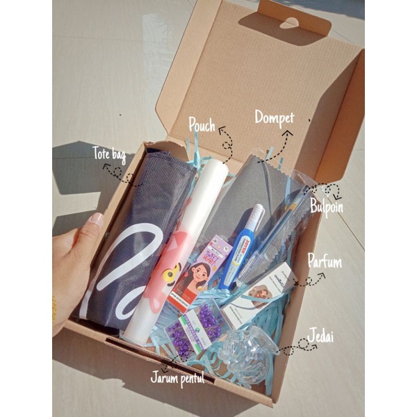 

HEMPRES KADO CEWEK/HEMPRES PERALATAN SEKOLAH LENGKAP /HEMPRES TOTE BAG PAKET 11