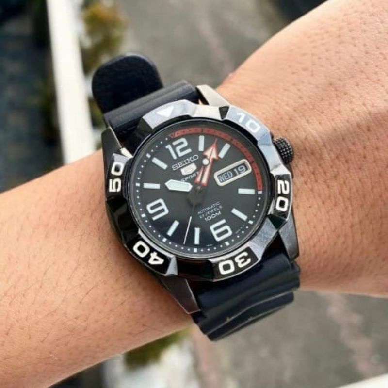 jam tangan Seiko 5 sports SNZJ01 7s36 automatic 23jewels
