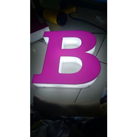 huruf timbul full akrilik 30 cm harga per huruf