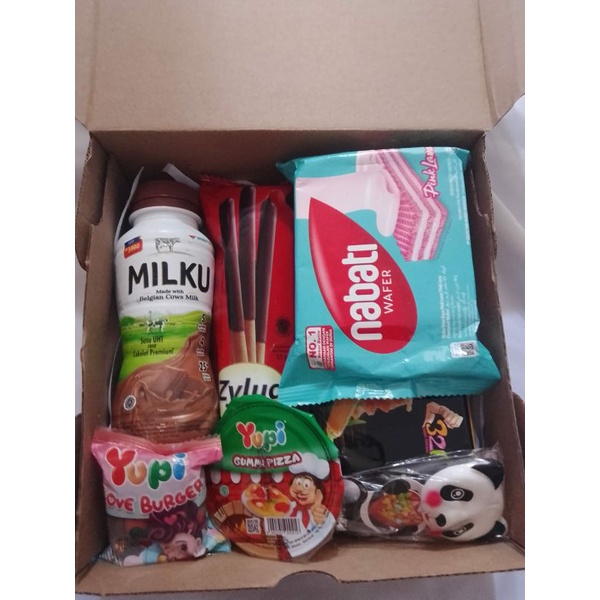 

parsel box snack/hampres Snack/jajan box kado