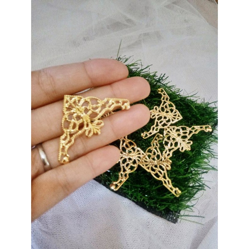 SIKU HANTARAN/ SUDUT HANTARAN / Cham hiasan sudut mahar atau hantaran / PLAT SIKU /