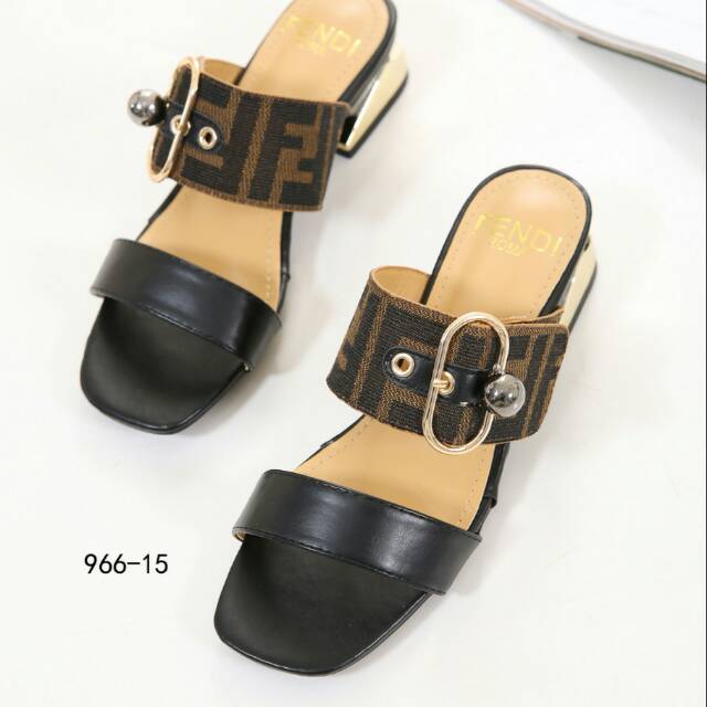 Sepatu FENDI 966-151