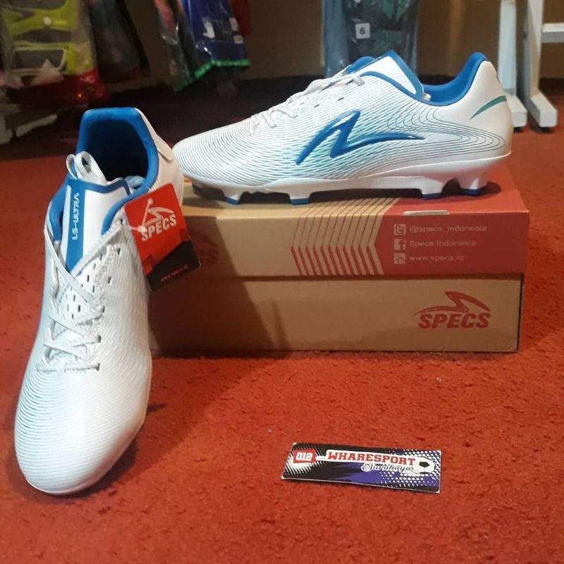 Sepatu Sepak Bola Specs