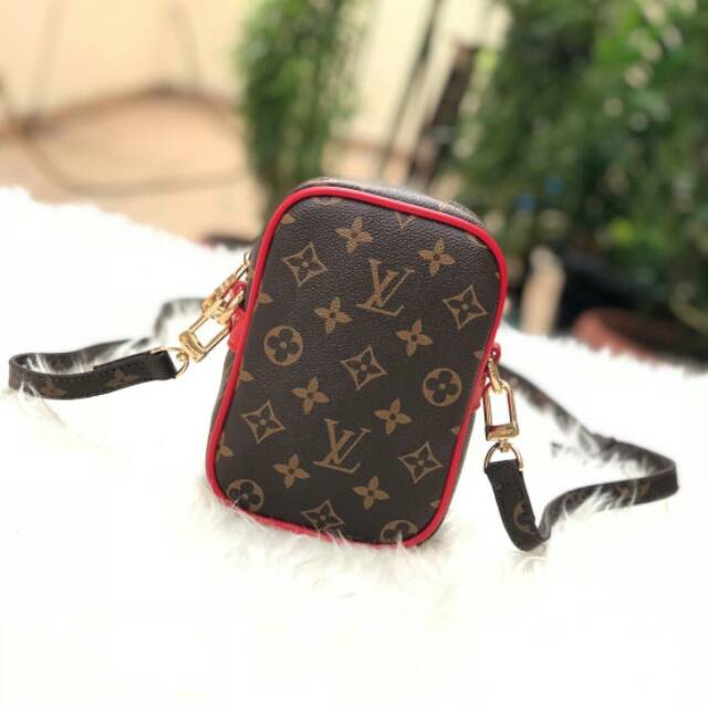 TAS LV SLINGBAG MONOGRAM
