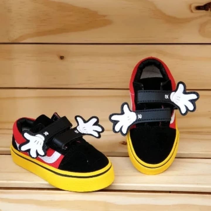 Sepatu Vans Mickey Junior Anak Artis Rafi Rafatar black Hitam white Merah Sneakers Lebaran Lucu