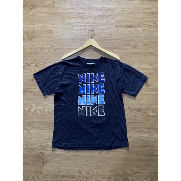 T-shirt nike 90's
