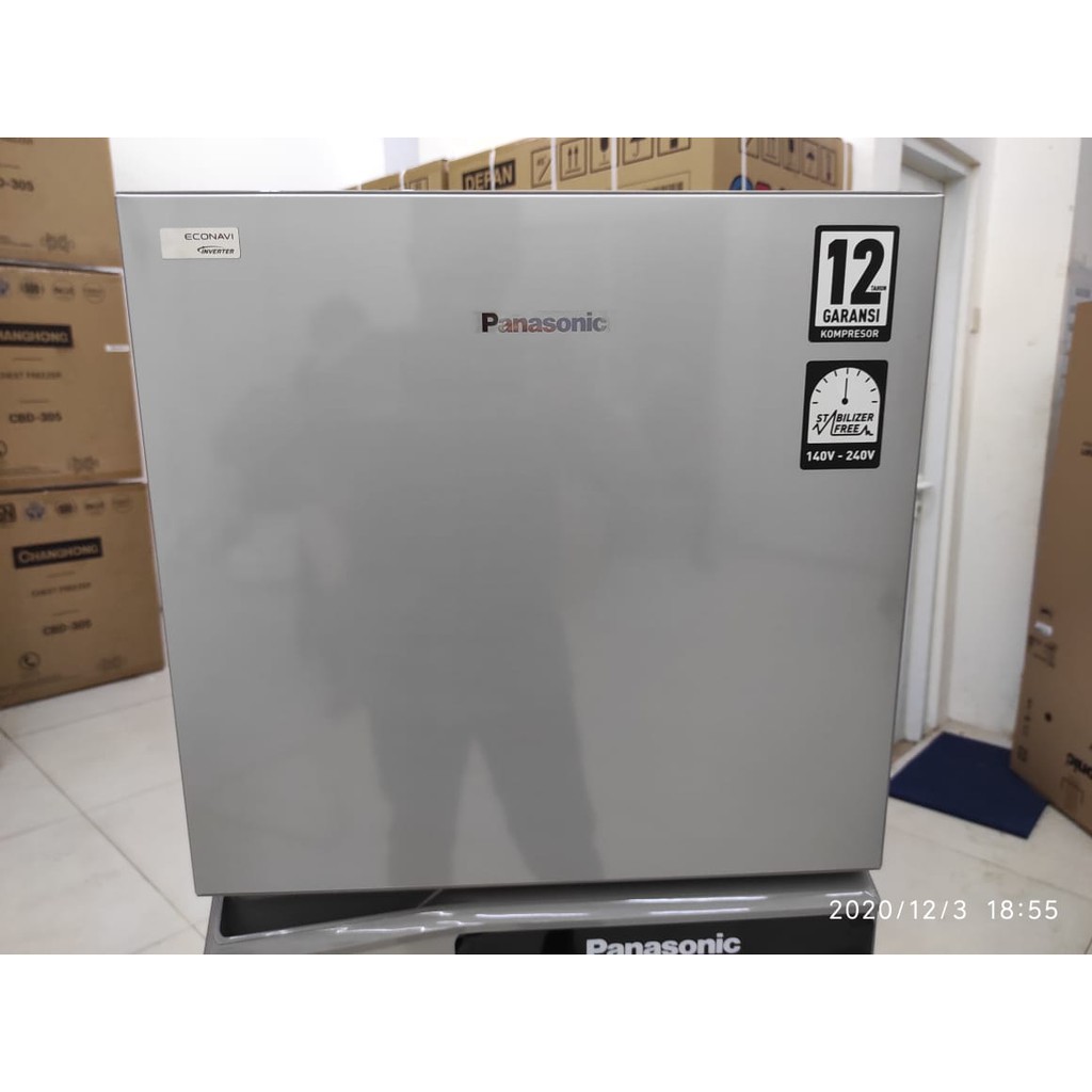 KULKAS PANASONIC NRBB 210 V LEMARI ES 2 PINTU NRBB210V INVERTER