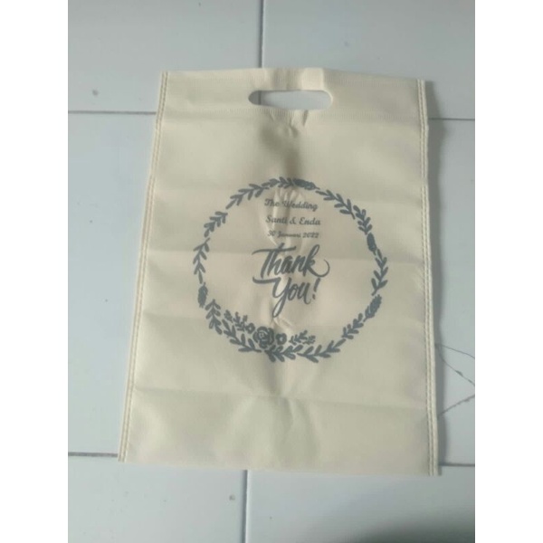 

TAss Spunbond oval plus sablon 25x35