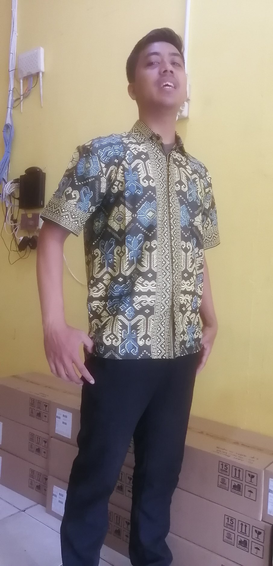 Kkemeja Batik Pria Modern Slim Fit Lengan Panjang Odl 142