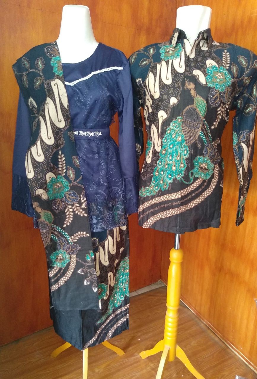 Baju Set Kebaya Model Terbaru/couple Batik Kebaya Tunangan/kebaya Batik Kekinian..