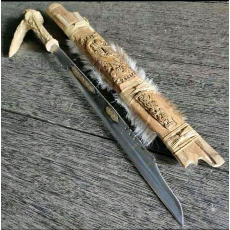 MANDAU DAYAK ASLI KALIMANTAN