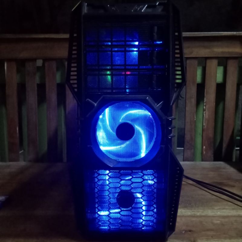 PC Gaming editting Intel Core i7 - 6700T RAM 16GB DDR4 HDD 4TB SSD 256GB