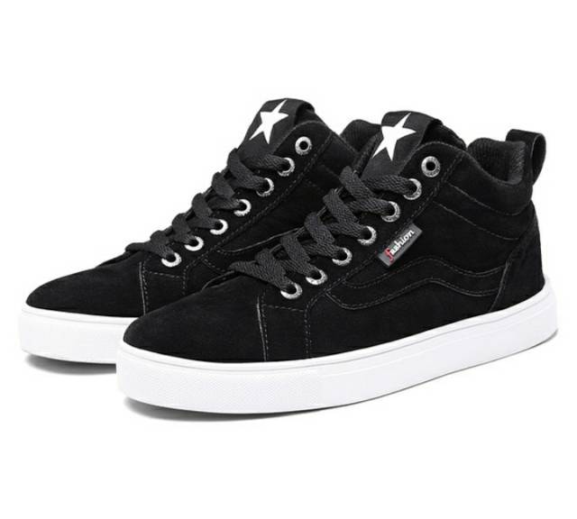 Sepatu but bintang op 04