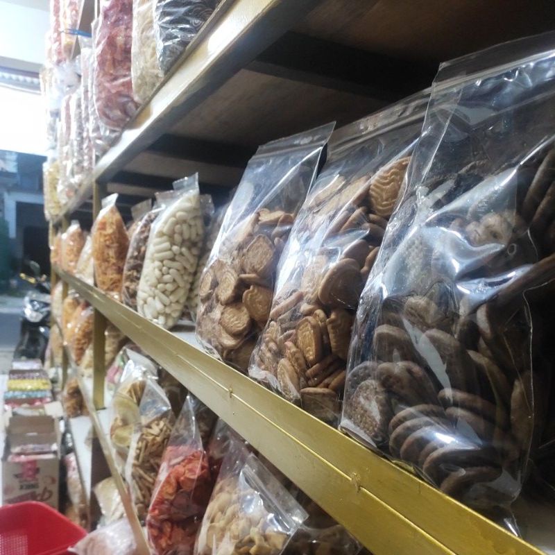 

ANEKA MAKANAN KUE KERING SERBA RP10.000ANMURAHENAKDIJAMINHALLAL