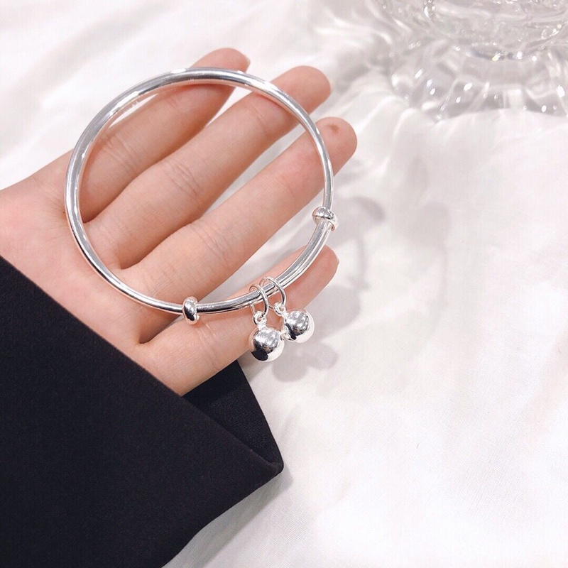 Gelang Bangle Adjustable Warna Silver Dengan Lonceng Untuk Wanita