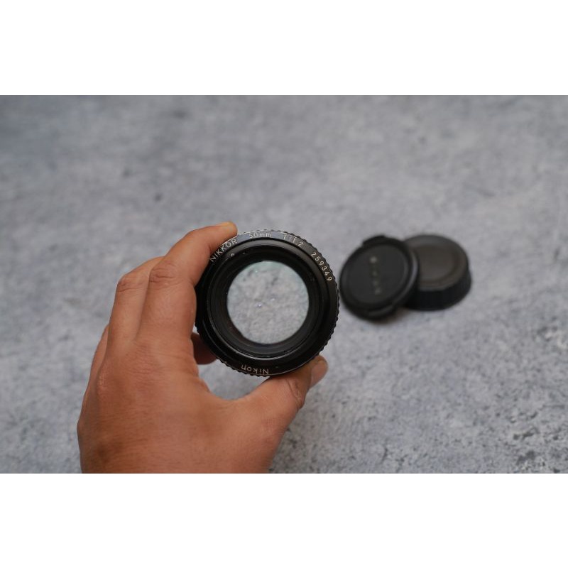 lensa nikon 50mm f1.2 ais