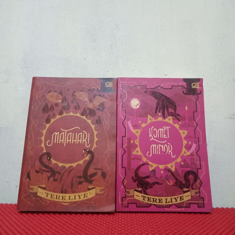 Preloved novel tere liye komet minor