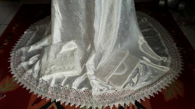 MUKENA SEMI SUTRA JAGUAR DAN SUTRA VELVET