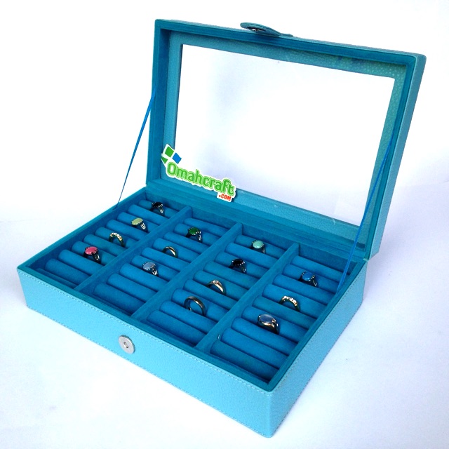 Box Cincin / Ring Box / Kotak Cincin / Tempat Cincin Warna Baby Blue