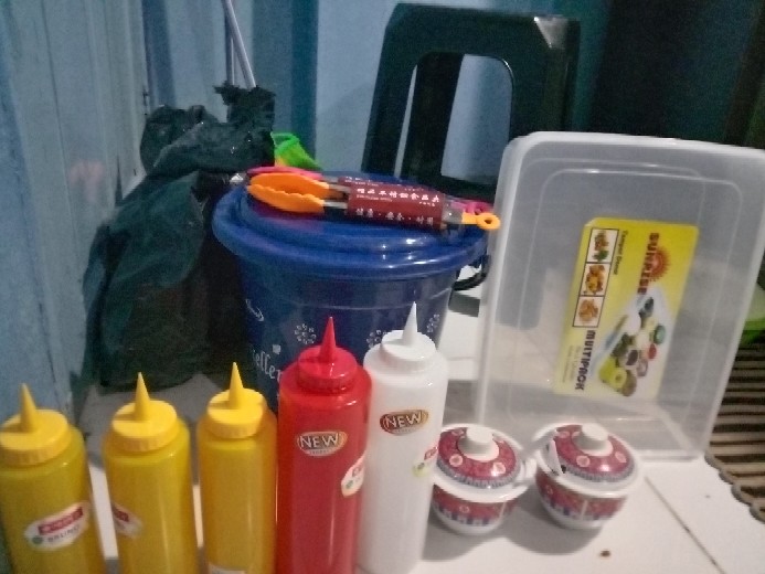 Ember Plastik Plus Tutup Ukuran Sedang 3gl