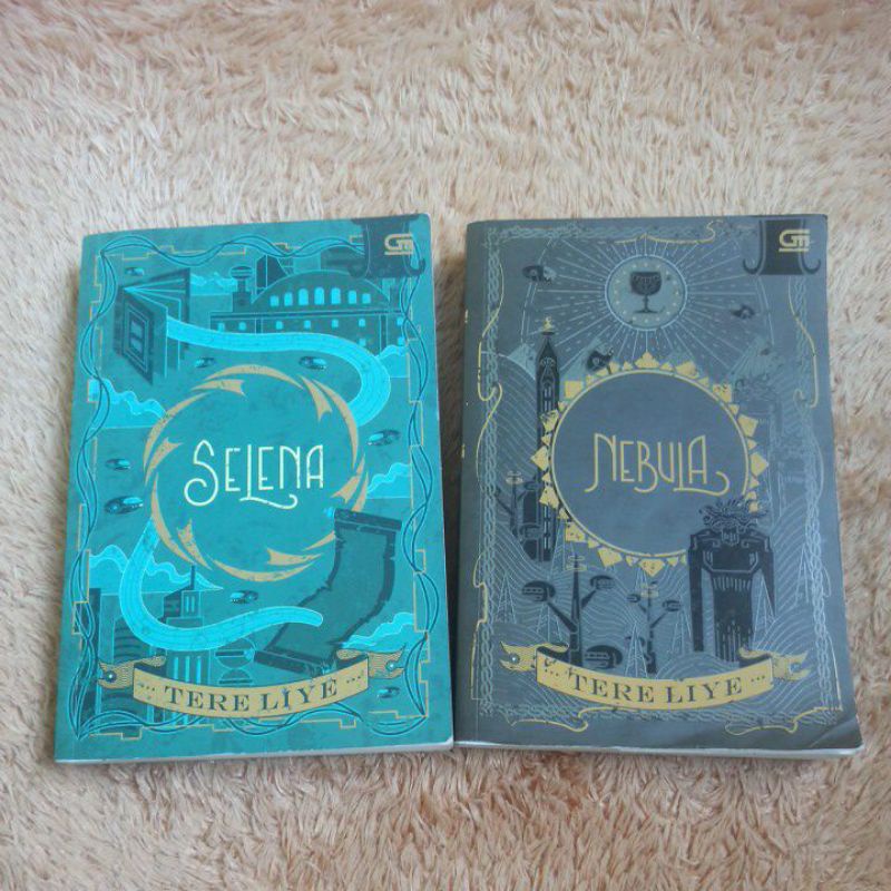 PRELOVED BUKU TERELIYE SERI SELENA & NEBULA