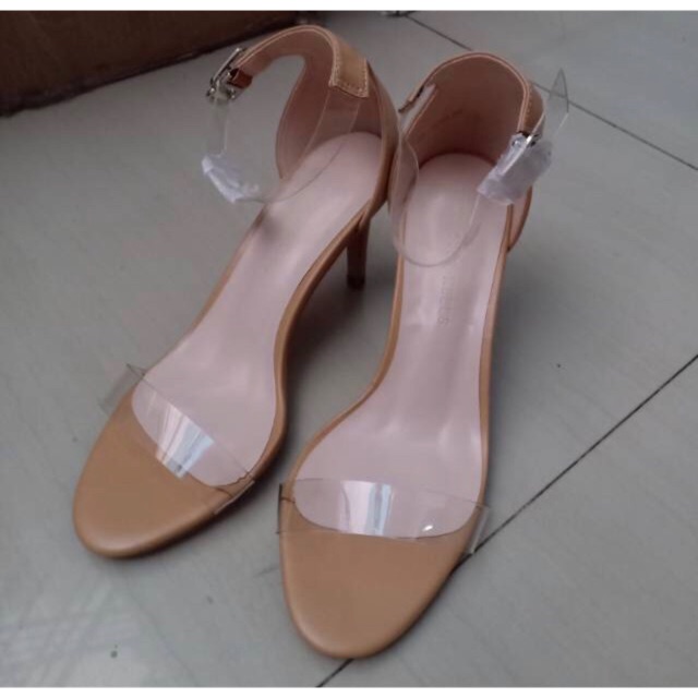 Heels cewek ivory transparant