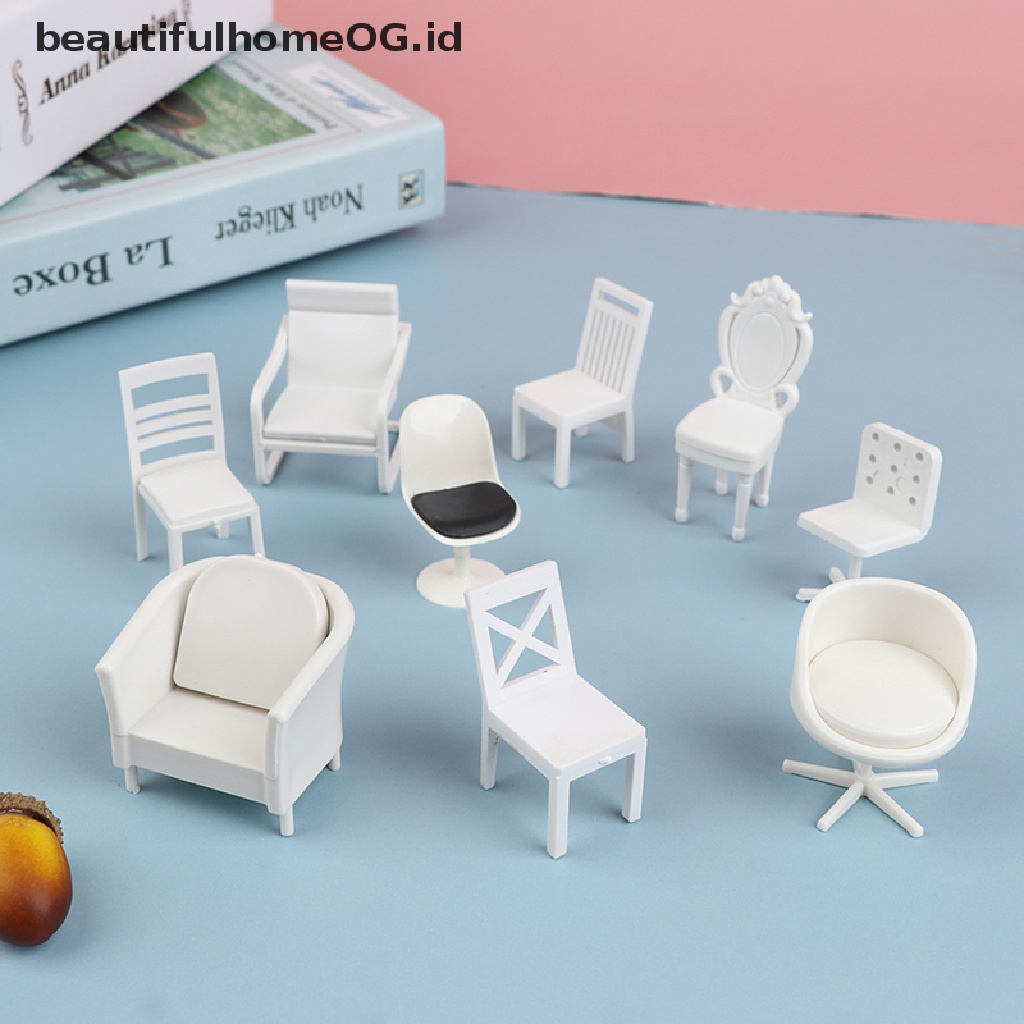 Mainan Miniatur Kursi Sofa Skala 1: 20 Untuk Dekorasi Rumah Boneka