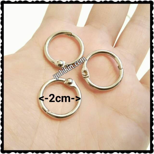 

12 Piece Ring Buka Tutup Diameter Luar 2cm, Dalam 1,6cm Warna Silver Bahan Besi. Ring Binder Scrapbook Mekanik