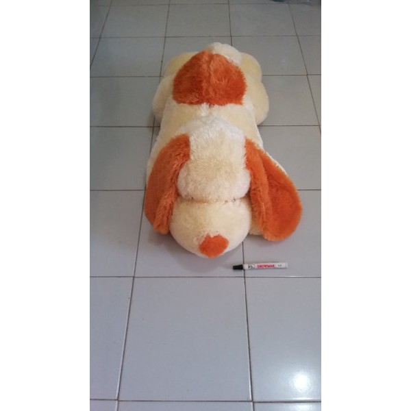 B 11 Boneka Dog laying Jumbo