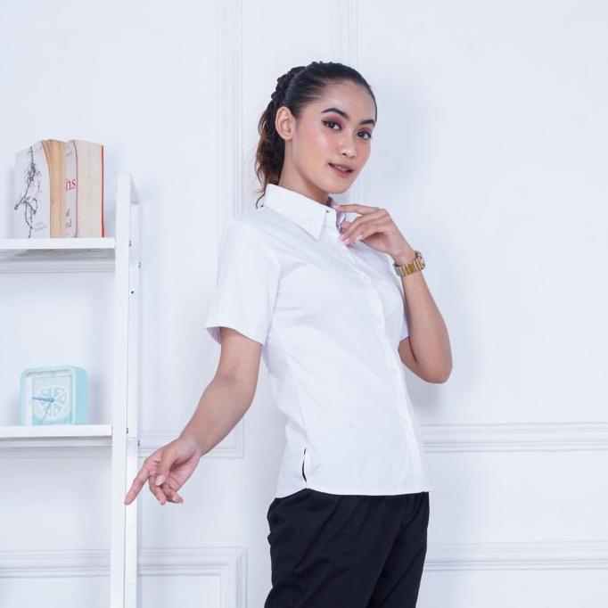 kemeja wanita putih polos lengan pendek