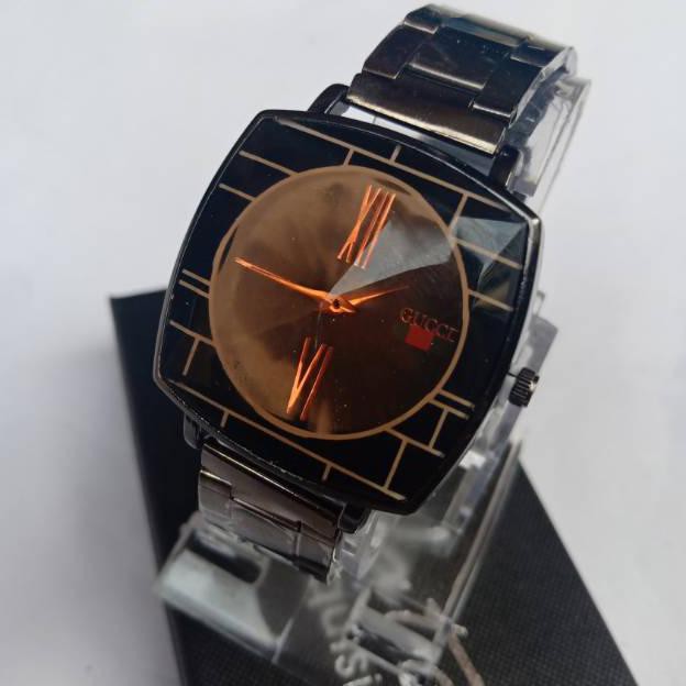 Jam tangan wanita Gucci kotak rantai stainless Terbaru