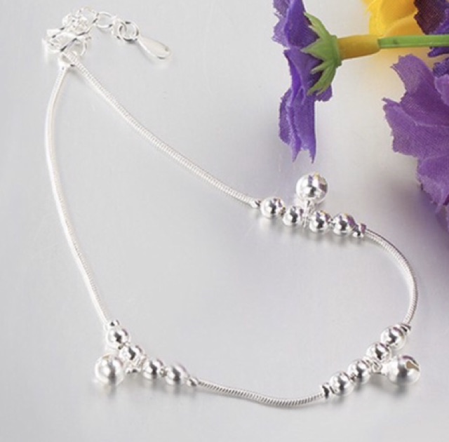 Gelang kaki wanita berbentuk motif lonceng