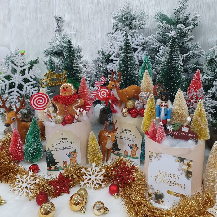 

Paket dekorasi hampers natal christmas parcel hadiah 50 - Rusa...