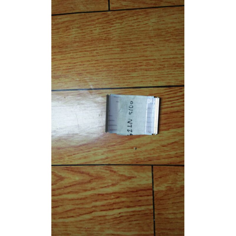 Fleksible dari tcone ke panel tv LED LG32LN5100