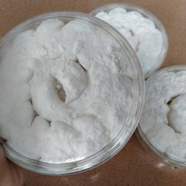 

Kue putri salju