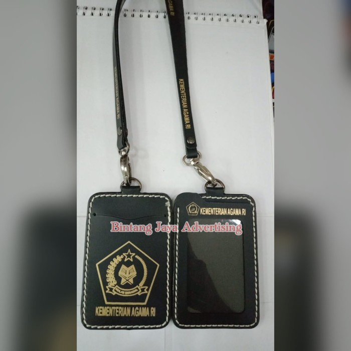 

Nikmati Name Tag Id Card Tali Kulit Kemenag Kementerian Agama Ri Original Terlaris