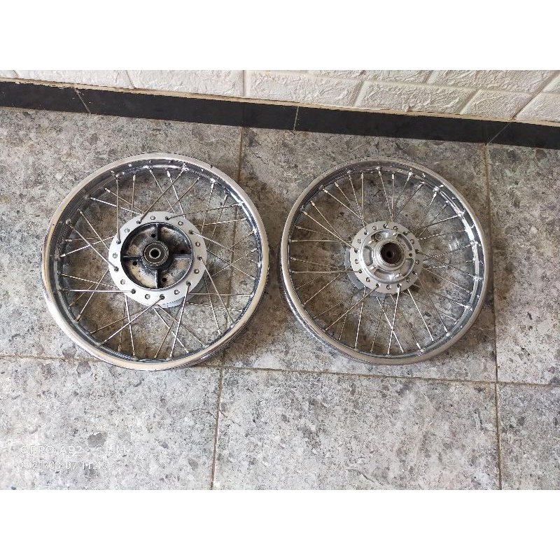 Velg jari jari ring 14 spasang depan blakang tuk supra grand legenda
