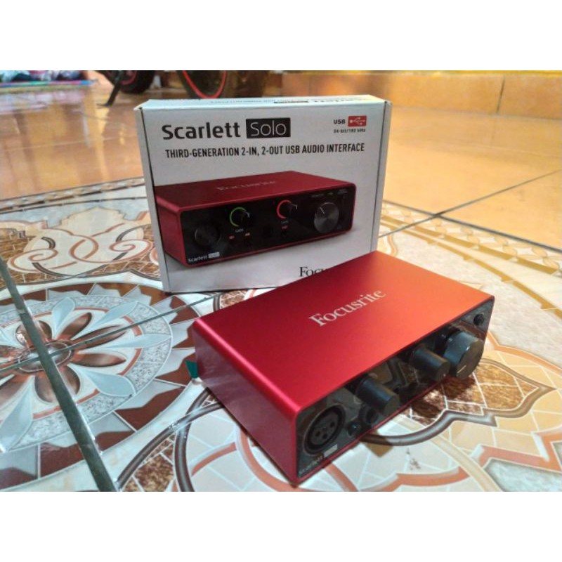 Soundcard Focusrite Scarlet solo gen 3 Like new Fullset Segel Original
