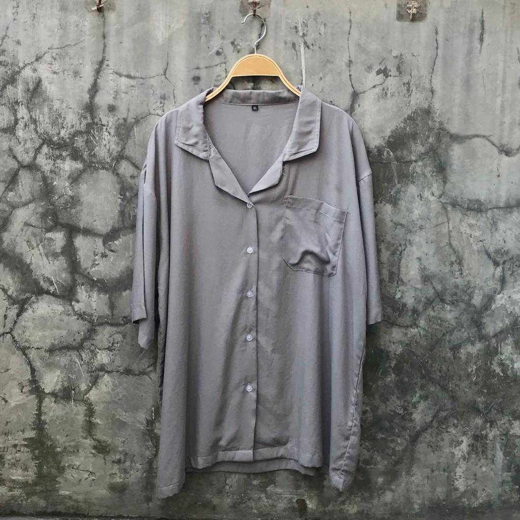 BOWLING - Oversized Shirt Hawai Kemeja Pantai Basic Polos Ukuran Besar Kancing Rayon Unisex-Grey