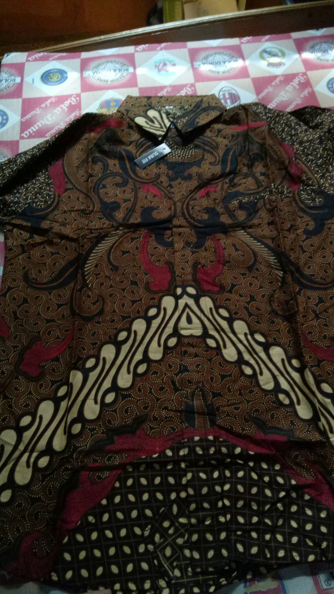 Kemeja Batik Slimfit Style Kekinian Cocok Buat Anak Muda