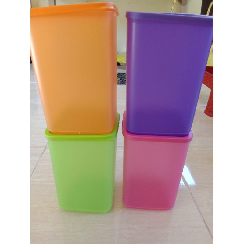 Tall Summer fresh Tupperware