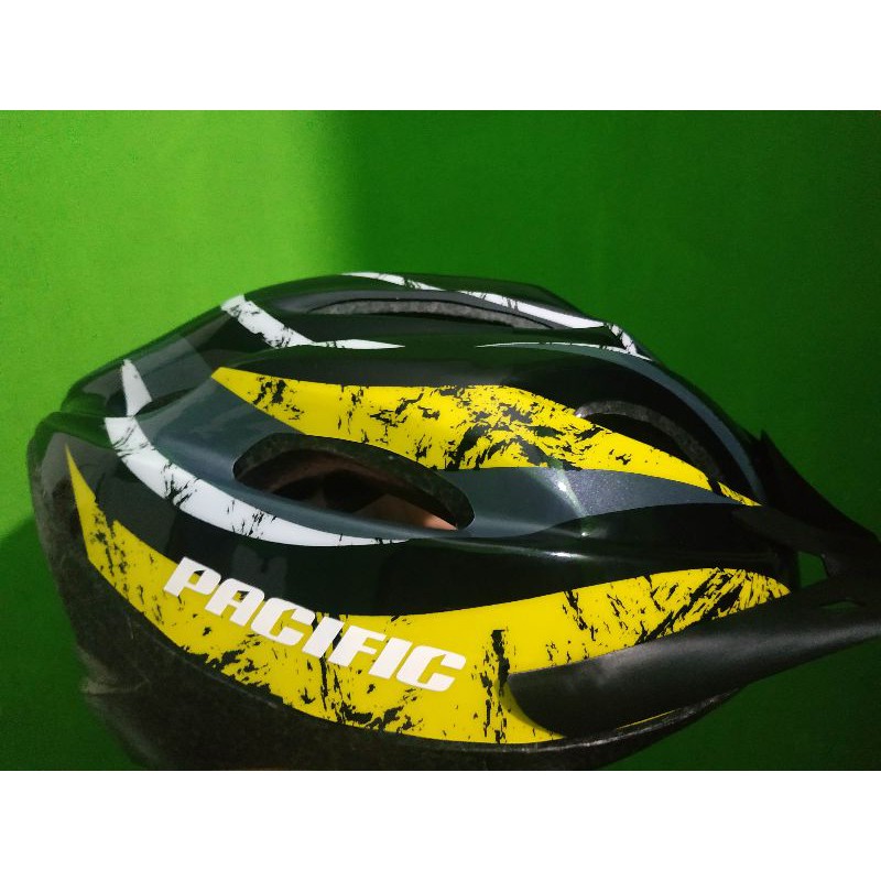 Helm Sepeda Pacific