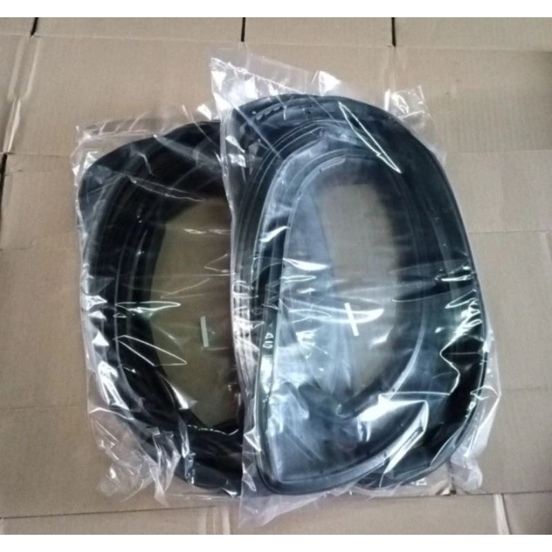Karet Daun Pintu Mobil Avanza Veloz Xenia Depan Kiri Ready Stok