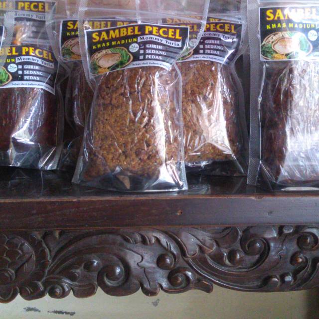 

Sambel pecel Madiun gurih tanpa cabai