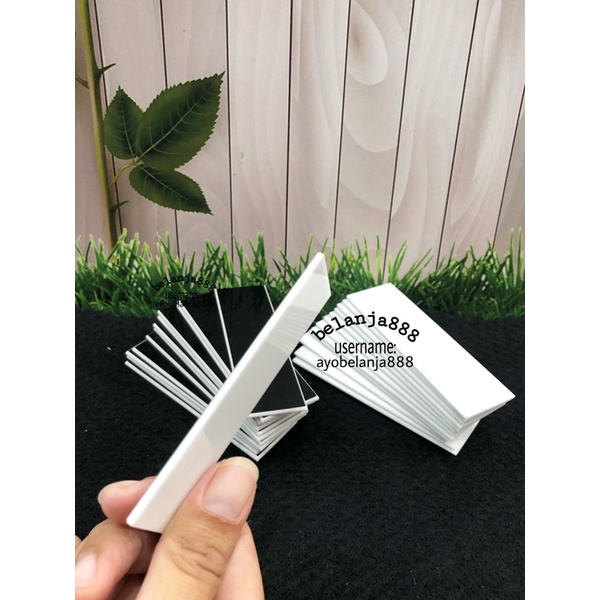 Bahan papan nama dada acrilyc polos 2 sisi hitam putih 8cmX2,5cm tebal 2mm satuan