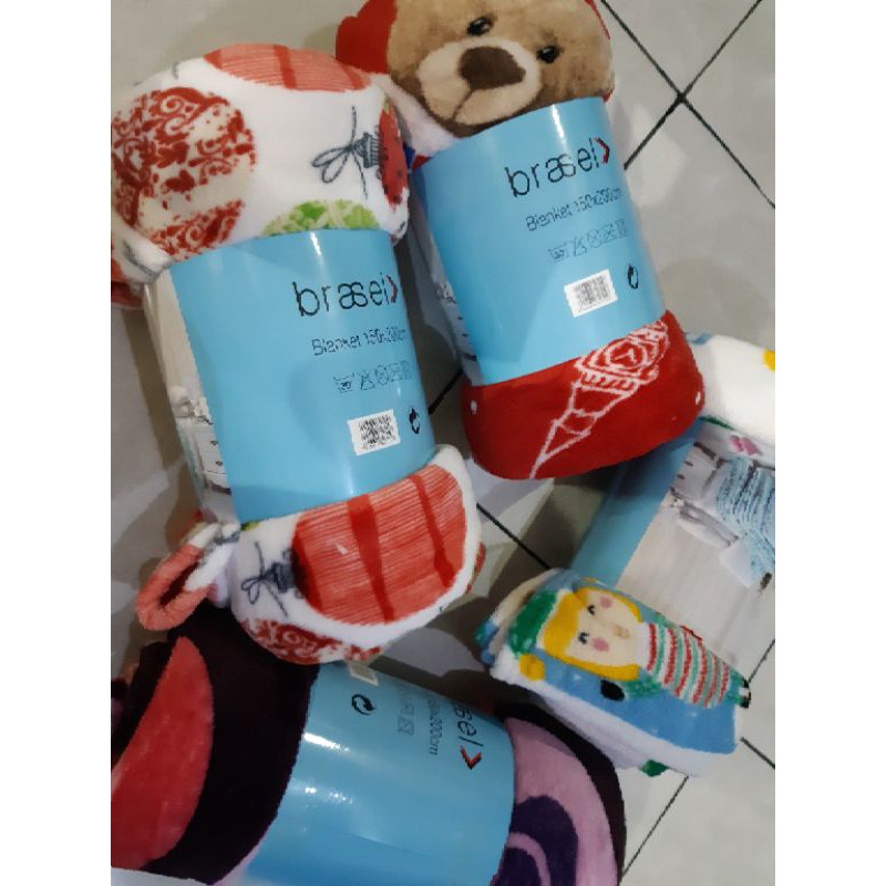 BRASEL BLANKET, Selimut Lembut Bulu Halus