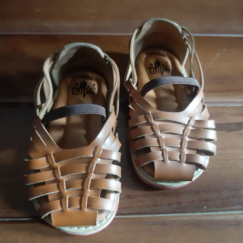 Preloved sandal anak temali sandal