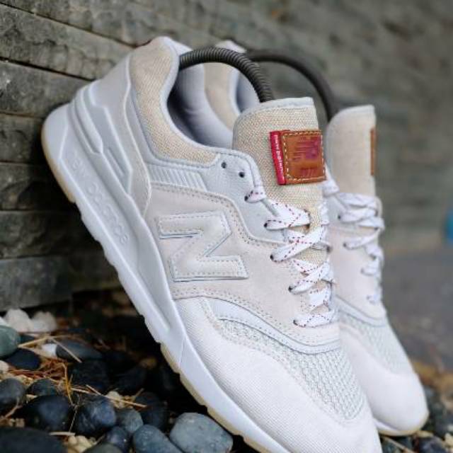 Sepatu Sneakers New Balance NB CM997HEJ - White ORIGINAL