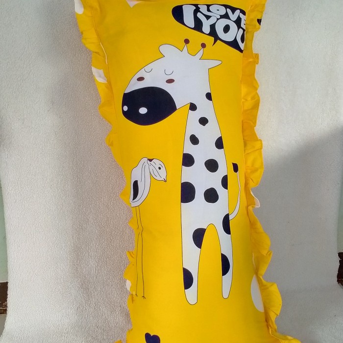 kepala-bantal- bantal cinta motif dewasa - kream -bantal-kepala.