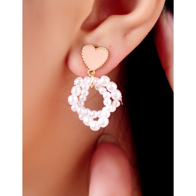 LRC Anting Tusuk Fashion Heart Shaped Earring Geometric Heart Shaped Pearl Earrings In Sterling Silv